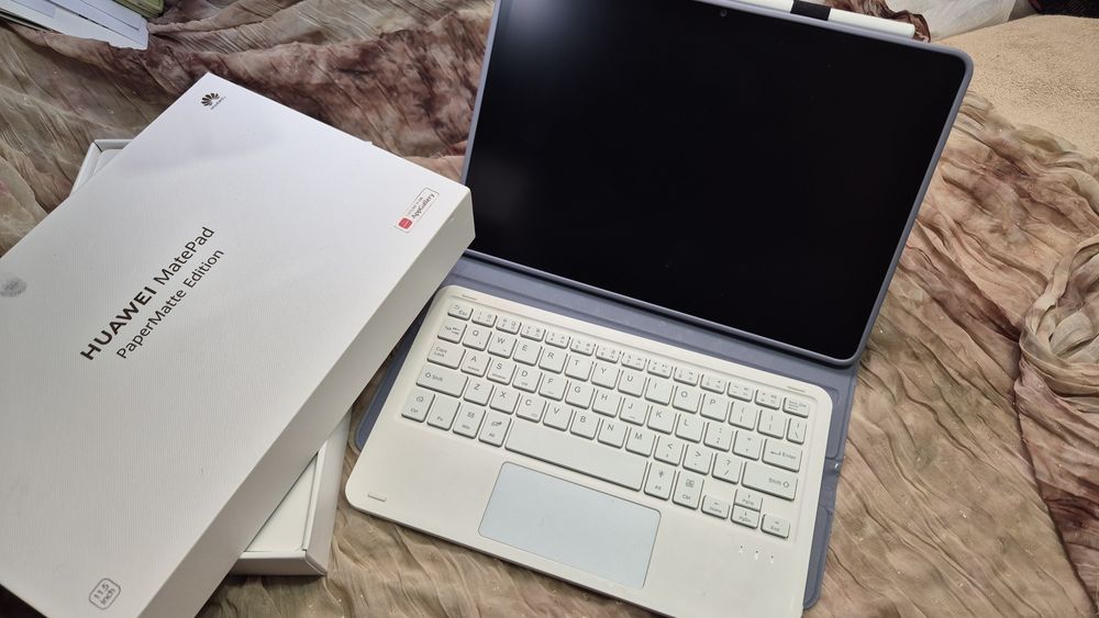 Huawei MatePad 11.5 (2023) PaperMatte + rysik + podświetlana klawiatur