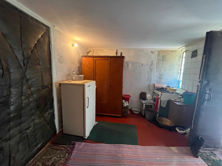 Продам півбудинку с. Гоголів 60м