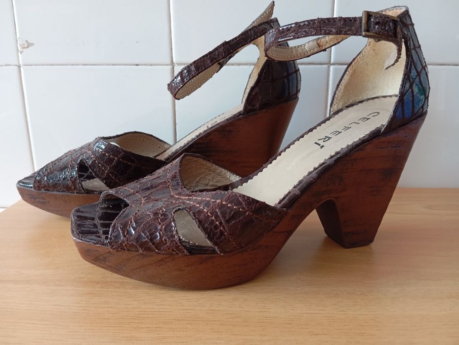 Sandálias 37 com salto leve