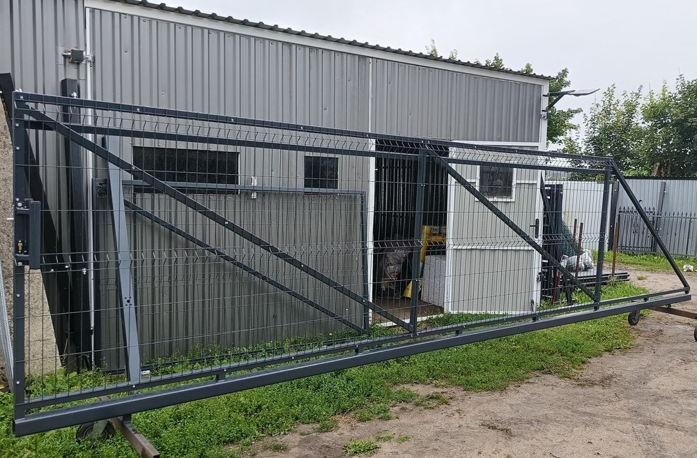 Brama przesuwna panelowa PRODUCENT 140x400cm - 4100zł komplet!