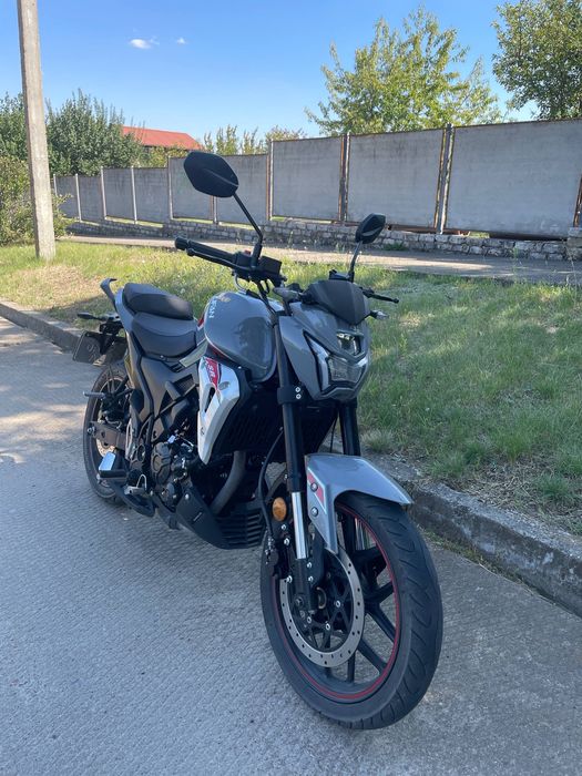 Мотоцикл Lifan SR220