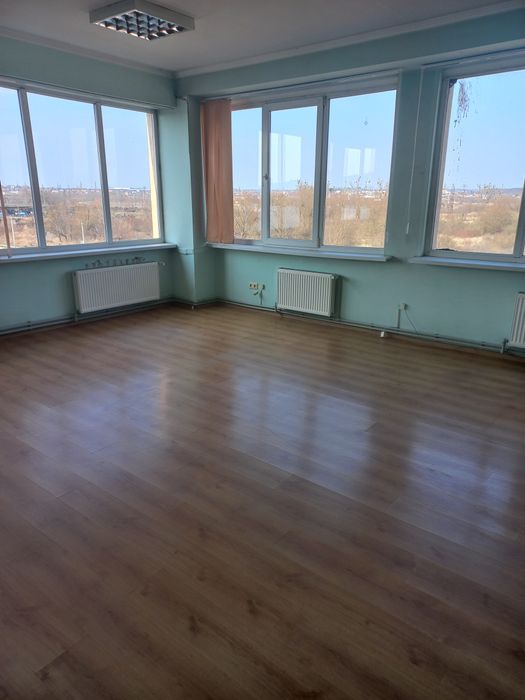 Здаю в оренду  приміщення