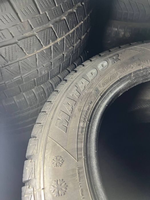 215/65/16c пара щимних шин