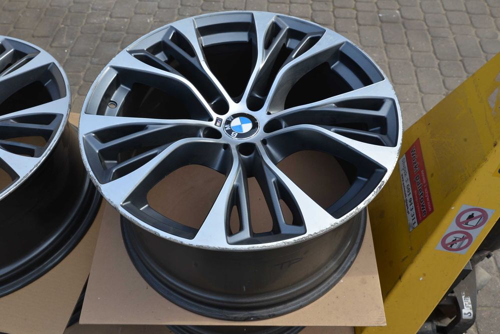 Felgi 21  BMW X5 wersja M komplet