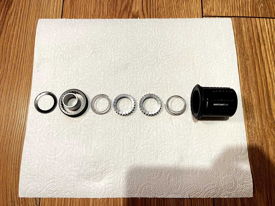 DT Swiss Upgrade Kit - Ratchet LN 18T Bębęnek Shimano 11/12s 370