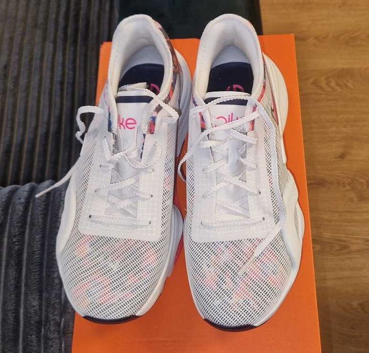 Nowe oryginalne buty Nike AIR Max 720 ZOOM Superrep 3 rozmiar 38