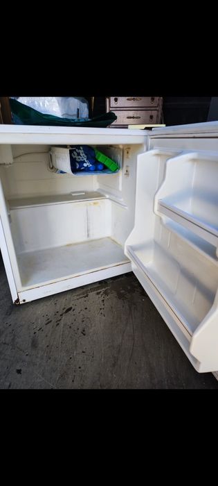 Mini bar usado a funcionar