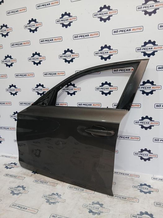 PORTA FRENTE ESQUERDA  BMW E87 2.0D 118D 2007-2011 ANO: 2008