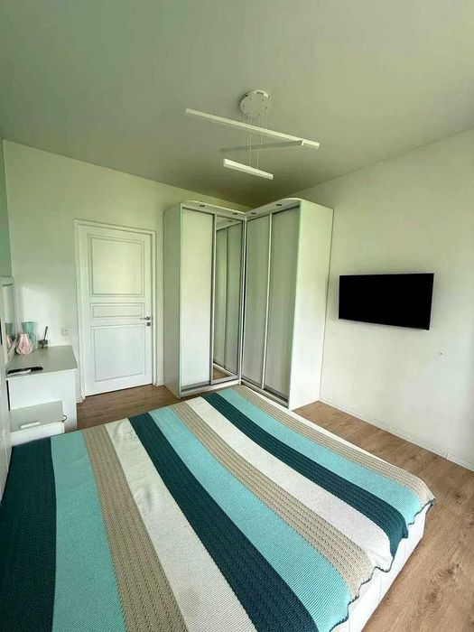 Здається світла, затишна та простора квартира Солом'янський р-н