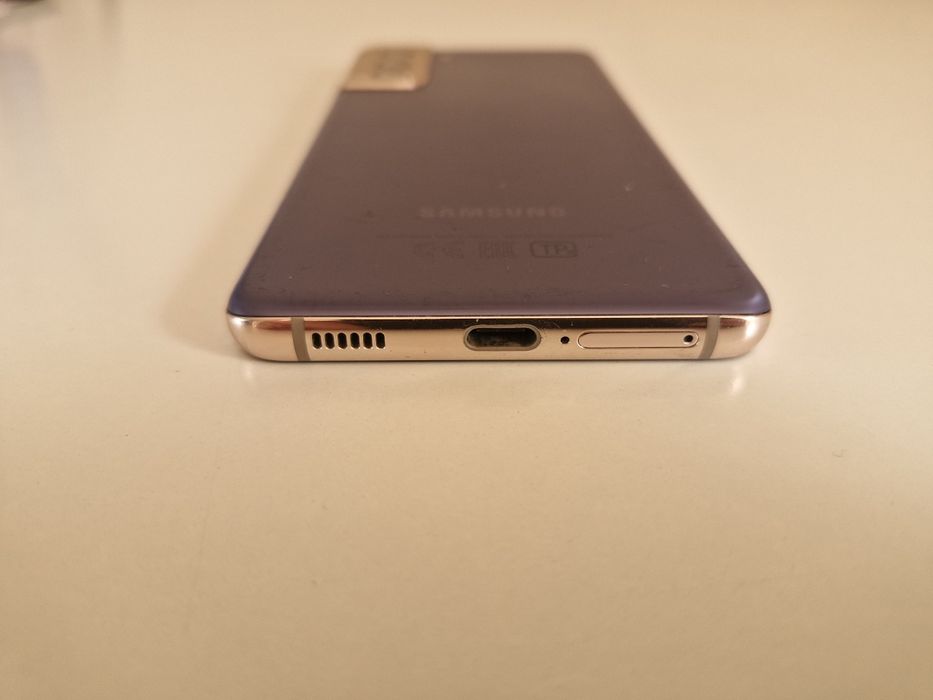 Телефон Samsung S21 128/8