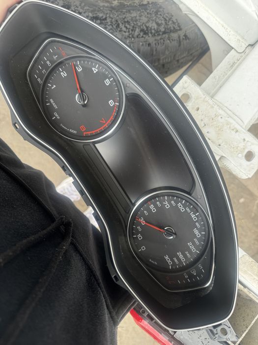 Licznik audi a4 b9