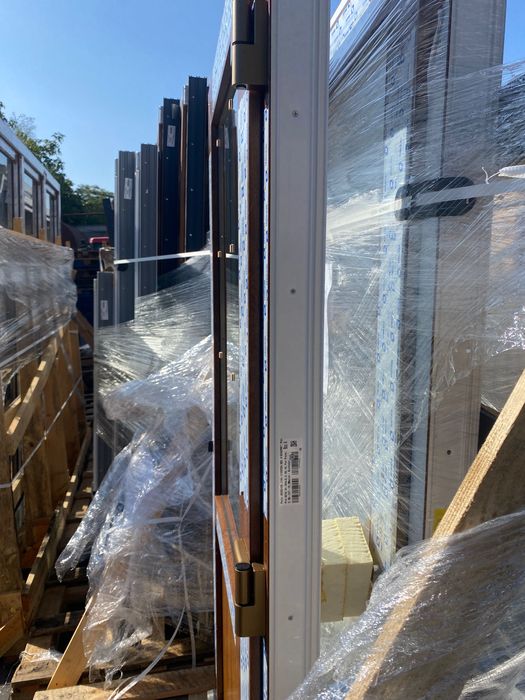 Drzwi wejściowe PCV PVC zewnętrzne 100/207 złoty dąb