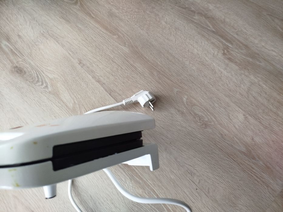Opti gofrownica 700W