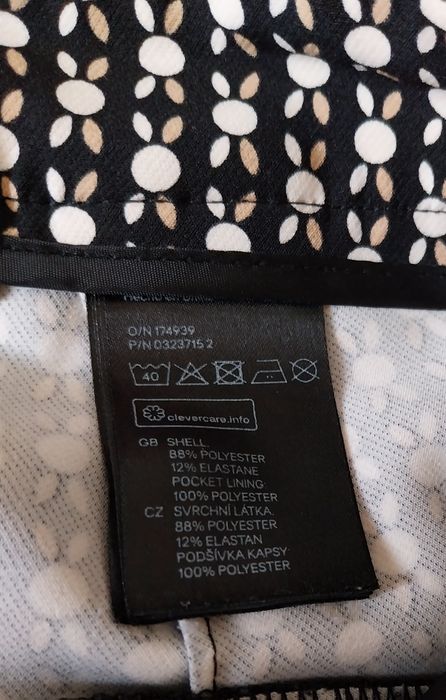 Spodnie wzorzyste 38