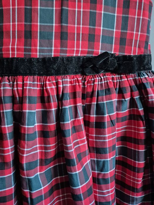 Sukienka na ramiączkach