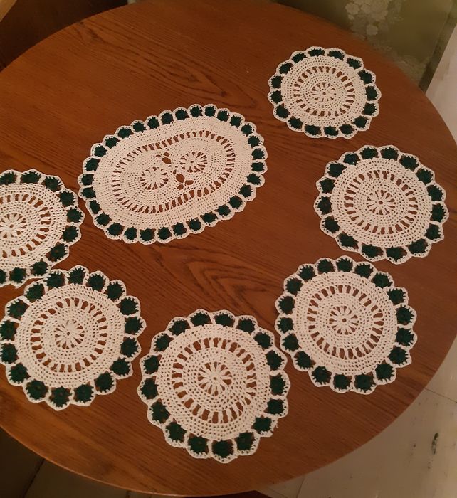 Serwetki szydełkowe komplet