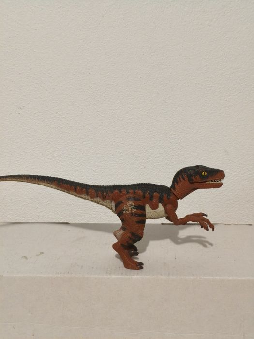 Jurassic Park figurka velociraptor Hasbro JP 97 raptor kenner dinozaur