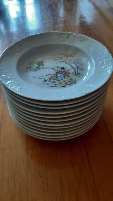 65-Piece Dinnerware Set428573143598387203