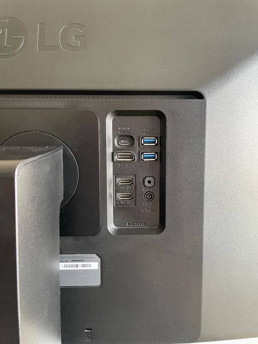 Monitor LG 27UK670-B (27'' - 4K - LED IPS - Free Sync)