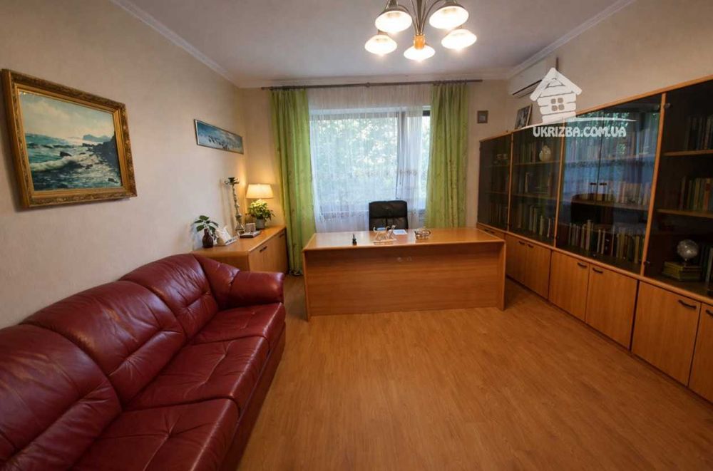 Посуточно. Дом 450 кв., 7 спален. НОВЫЙ ГОД - 30 000 грн.