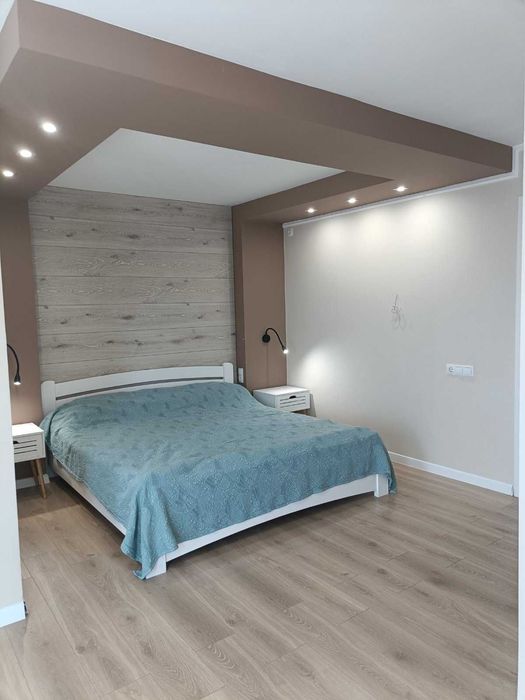 Двоповерховий сучасний будинок. р-н  Яр