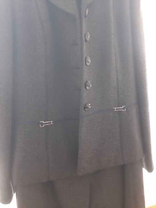 Костюм жіночий, р.48-50 майже новий