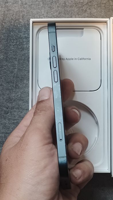 Sprzedam iPhone 13, nie naprawiany, dobry stan