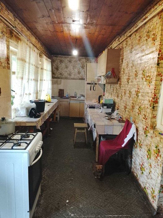 Продам добротний будинок