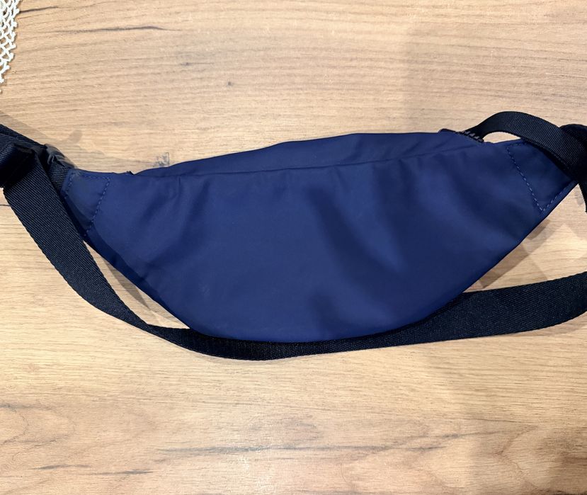 saszetka nerka Calvin Klein