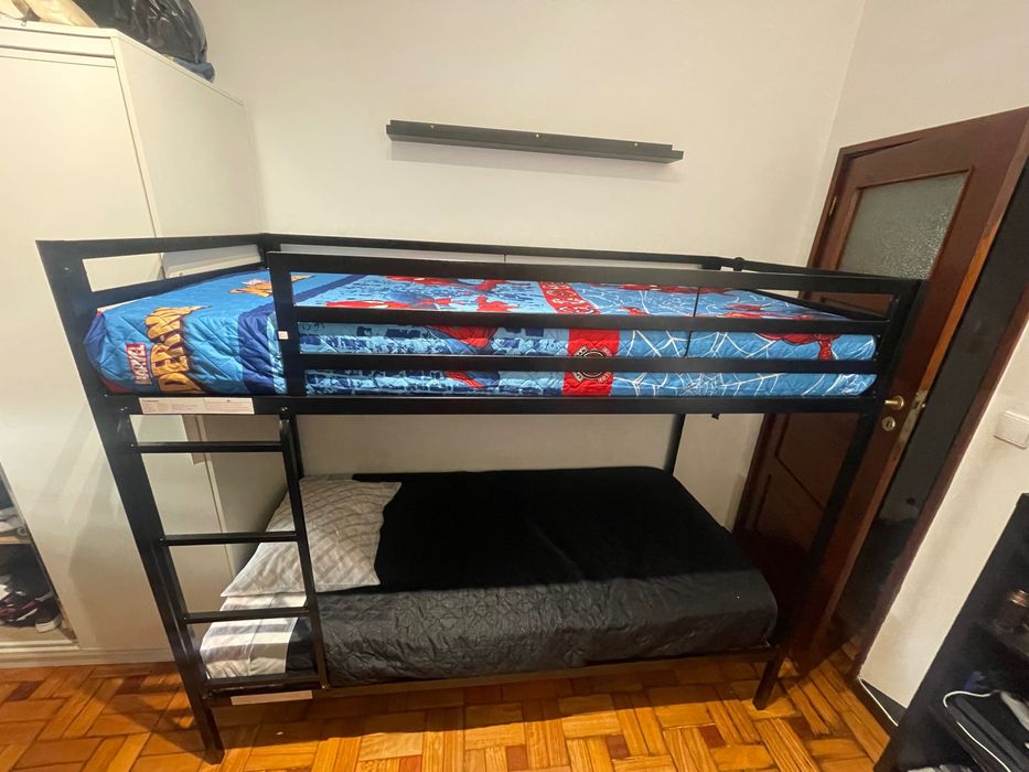 Beliche em metal preto