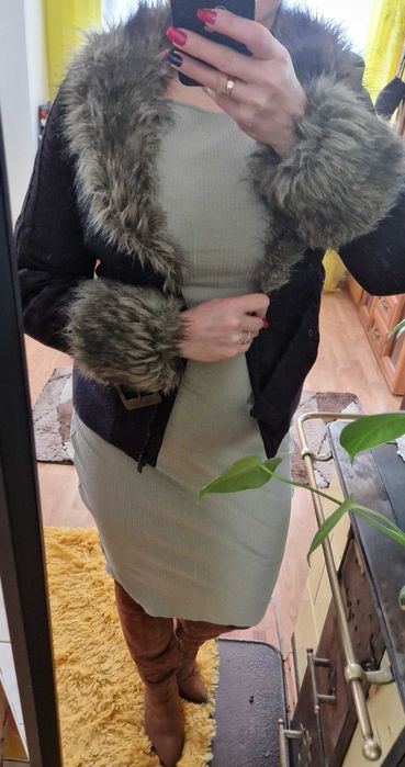 Brązowa krótka kurtka z futerkiem Adidas S