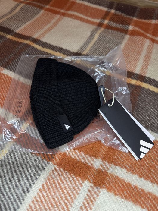 Adidas beanie fisherman шапка чоловіча адідас мужская