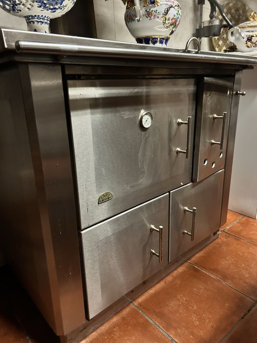 Forno a lenha como novo