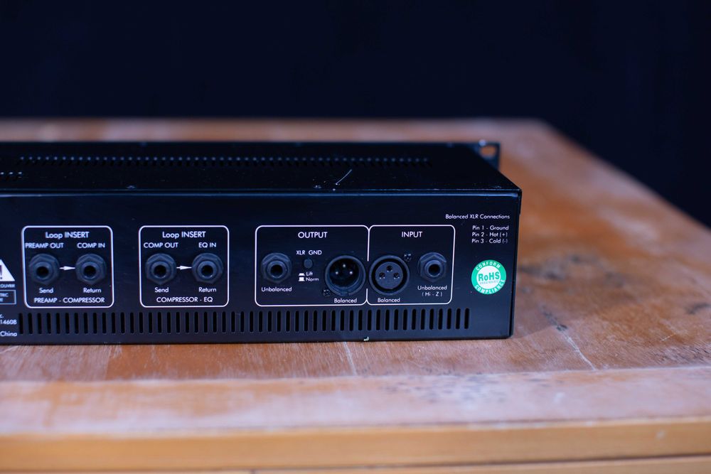 ART Pro Channel  – Pré-amplificador a Válvulas com Compressor e EQ