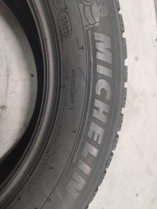 2 pneus semi novos Michelin 205/60R16 Oferta dos  Portes