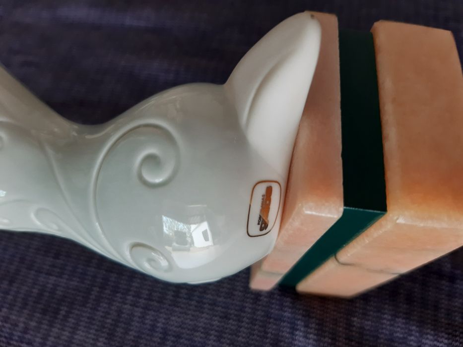 Figura de porcelana marca Galos