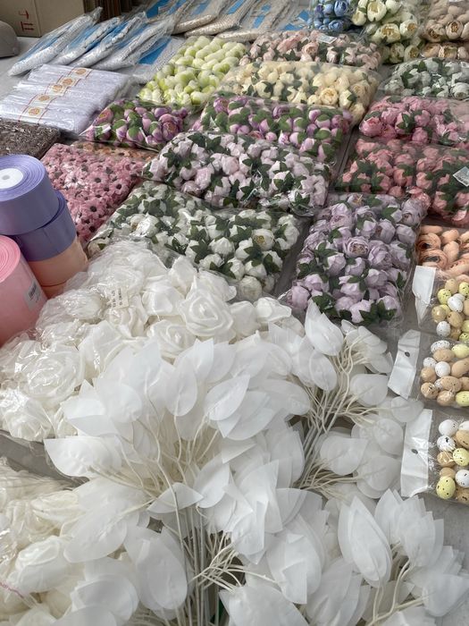 Штучні квіти , стрічки, мереживо по ГУРТОВИМ цінам