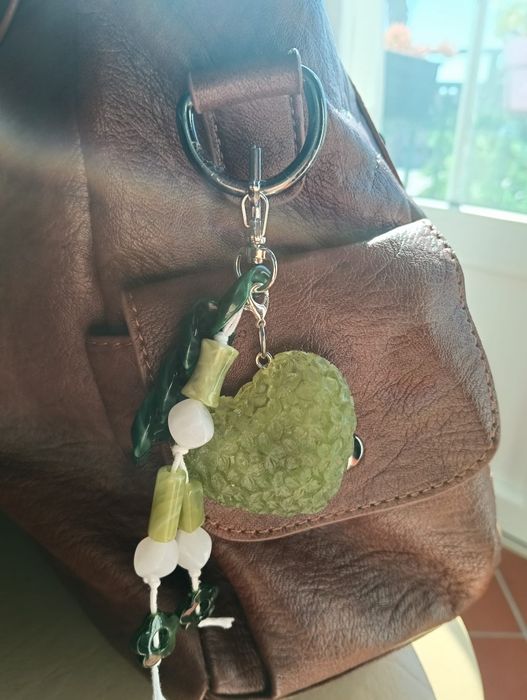 Bag charm artesanal coração