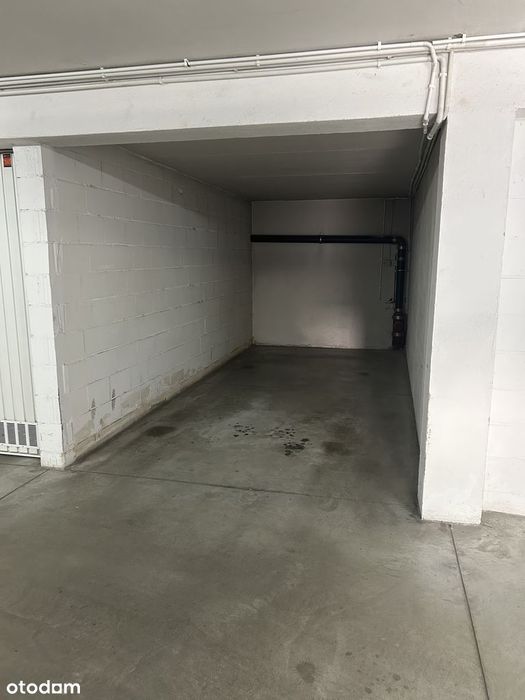 Sprzedam Miejsce Postojowe w garażu podziemnym Wrocław ul. Obornicka