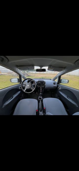 peugeot ion 2015
