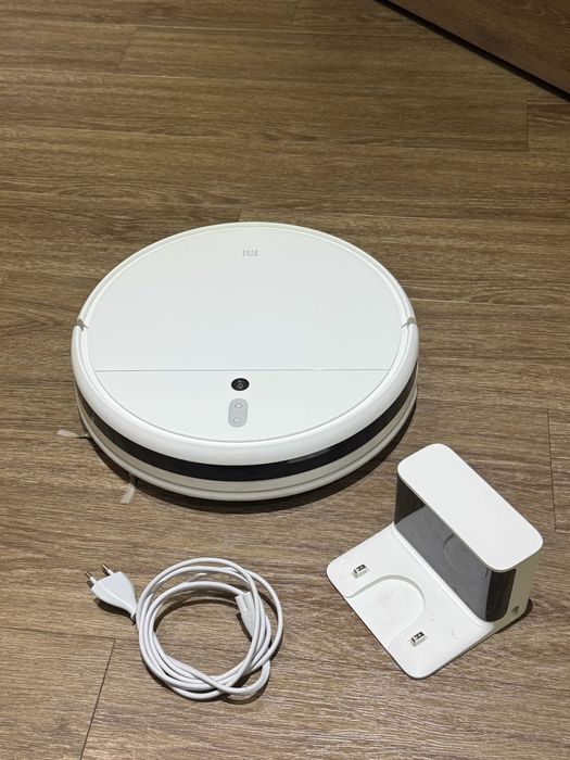 Xiaomi Mi Robot Vacuum-Mop робот-пилосос з вологим прибиранням
