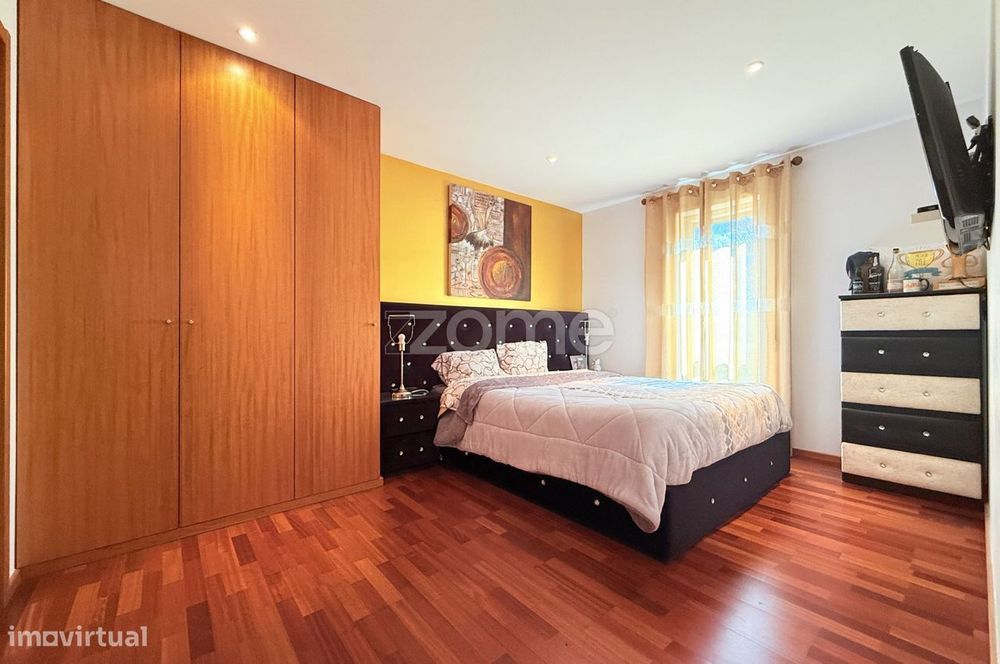 Apartamento T3 em Condomínio Fechado- Vilar do Pinheiro, Vila do Co...