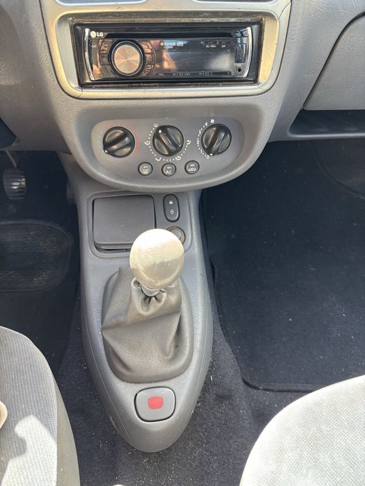 Renault Clio a GPL foto 4