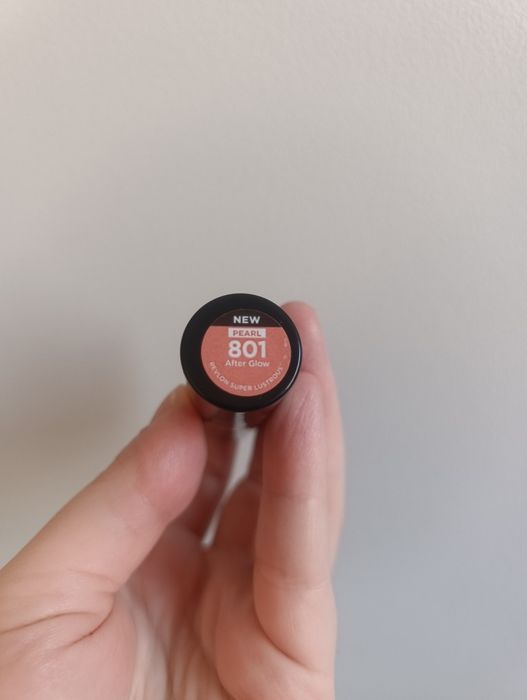 Revlon super lustrous pomadka 801 After Glow NOWA
Pomadka
Kolor 770 Dramatic
NOWA