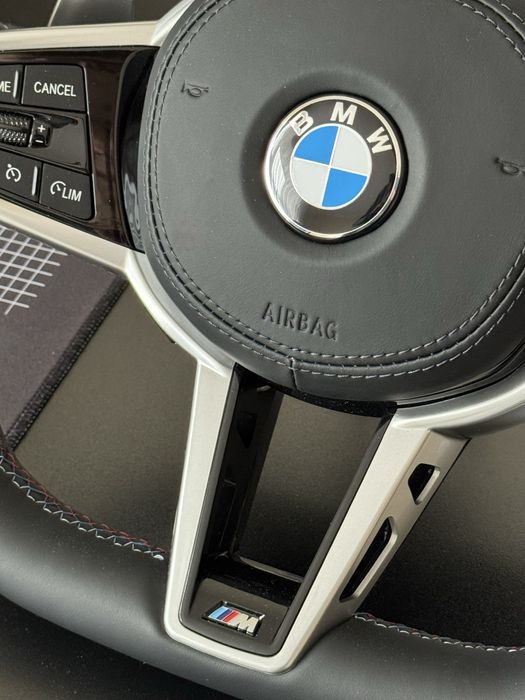 М Кермо Рест з підігрівом та вібро для BMW G20 G21 G30 G05 G22 G01