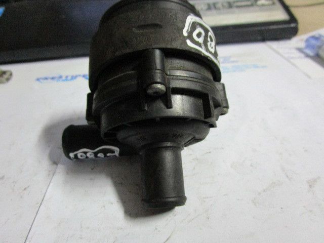 Bomba de água adicional MERCEDES-BENZ Classe M (W164)