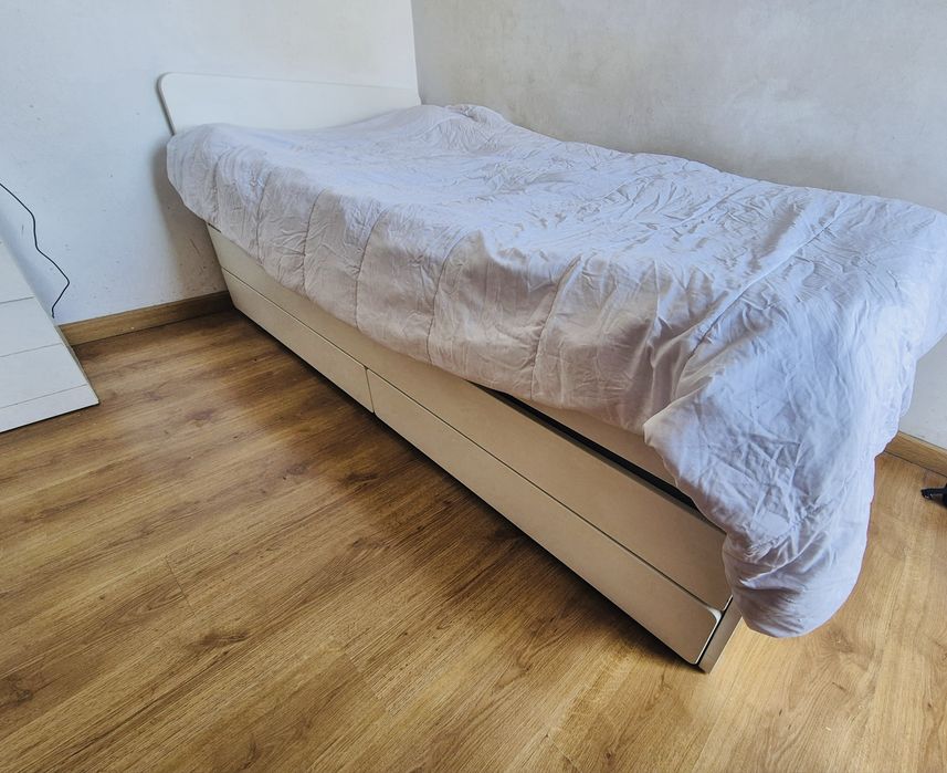 Cama de solteiro Ikea