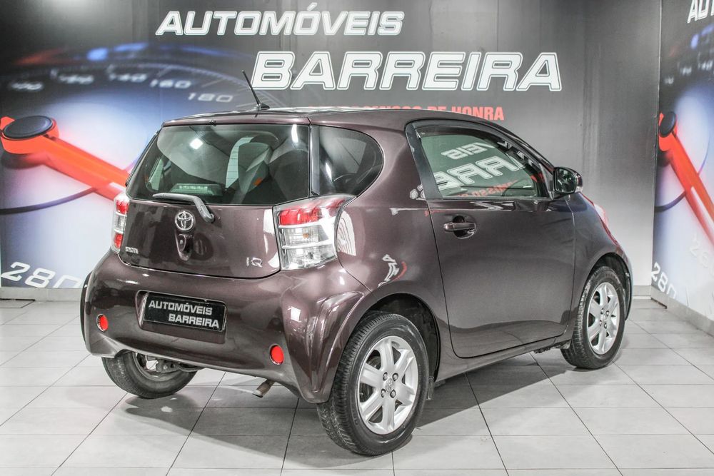 Toyota iQ 1.0 VVT-i Essential+AC