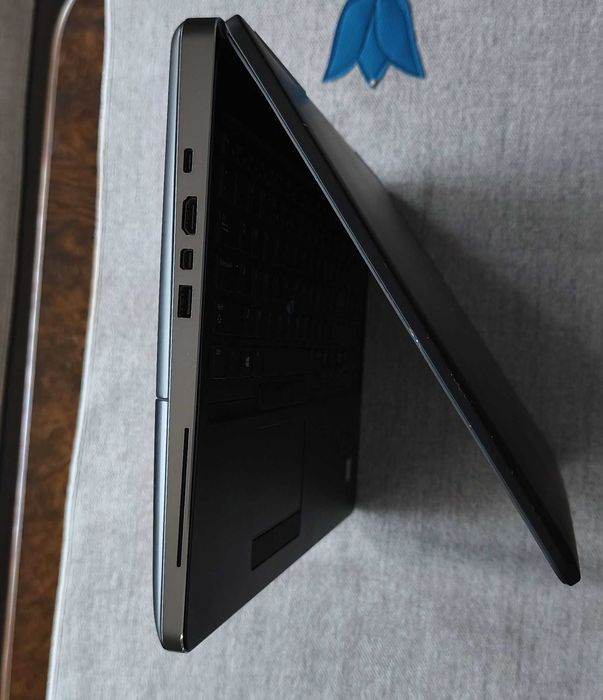 Dell Precision 7520