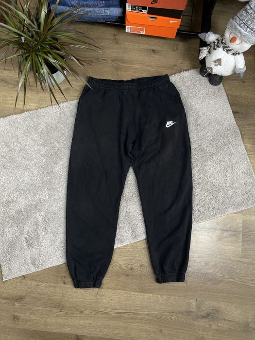 Спортивні штани Nike